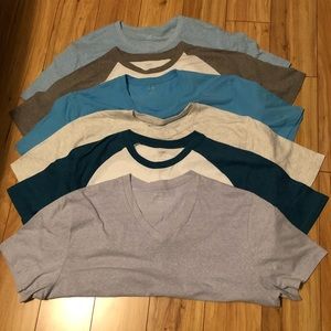 Comfy! 6 Old Navy t-shirts!